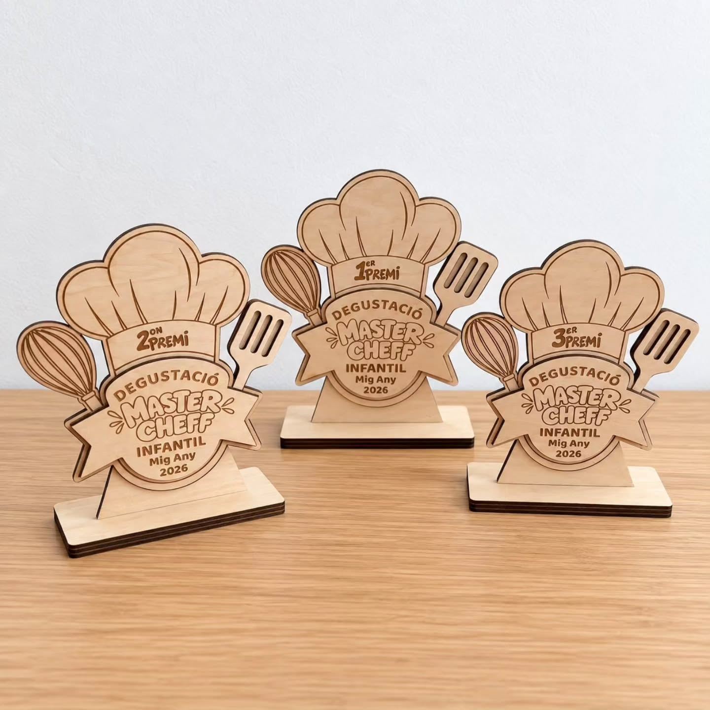 Trofeos del concurso MasterChef infantil del Mig Any Faller
